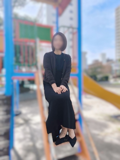 しゅり【上品知的、美人ボブ女子】2